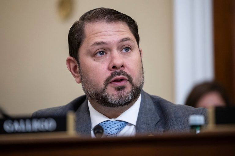 Arizona border mayor endorses Ruben Gallego for Senate
