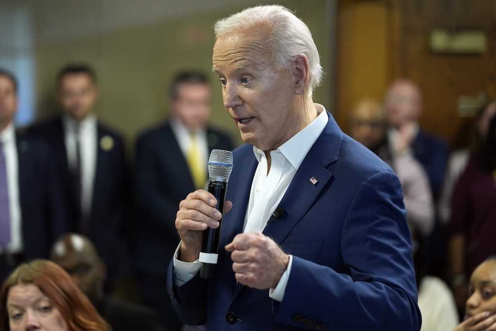 Biden sees key to success in Wisconsin as winning over Trump’s base group of voters