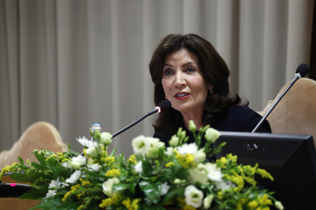 Hochul’s congestion pricing reversal exposes vulnerability to challenges