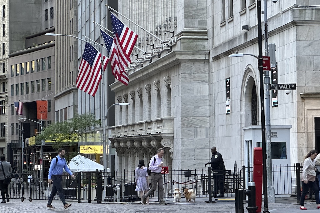 Can Texas successfully build its own stock exchange?