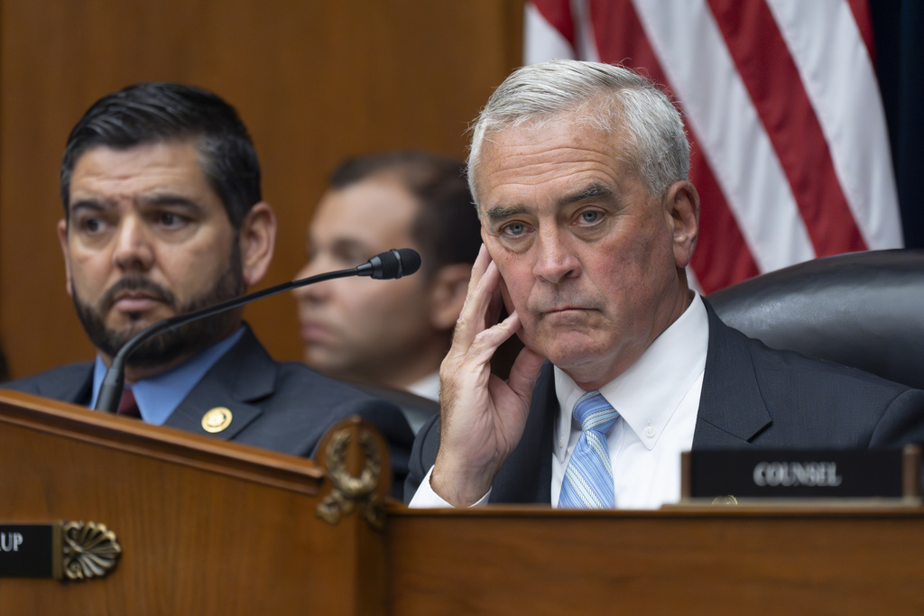 COVID panel head dings Fauci for ‘no remorse’ for pandemic failures in testimony