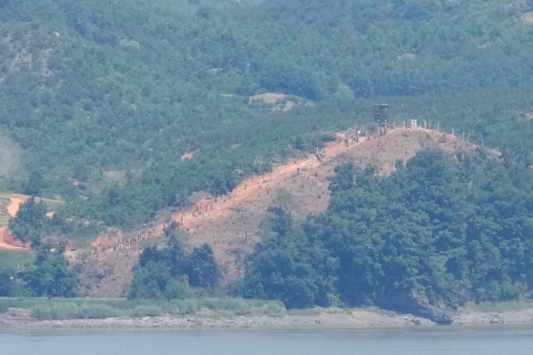 South Korea abandons deal with North Korea after trash balloon spat