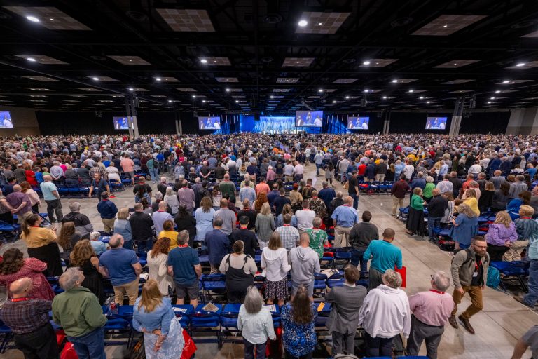 Southern Baptists reject amendment banning churches with female pastors