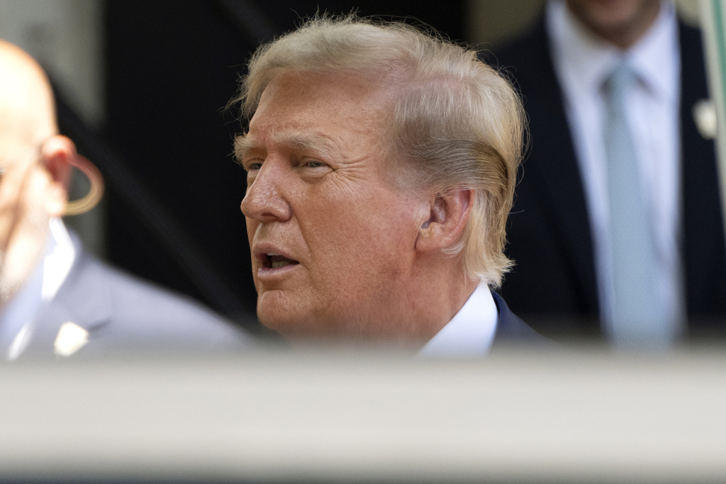 Trump says VP pick ‘probably’ in room with him at DC GOP meeting