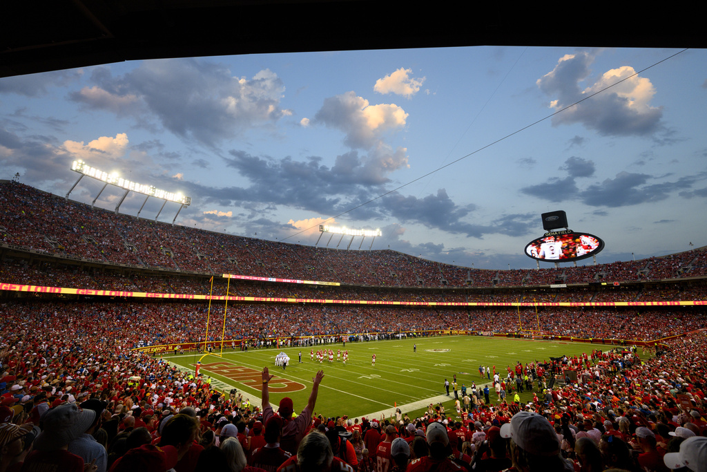 Kansas ramps up efforts to move Kansas City Chiefs out of Missouri