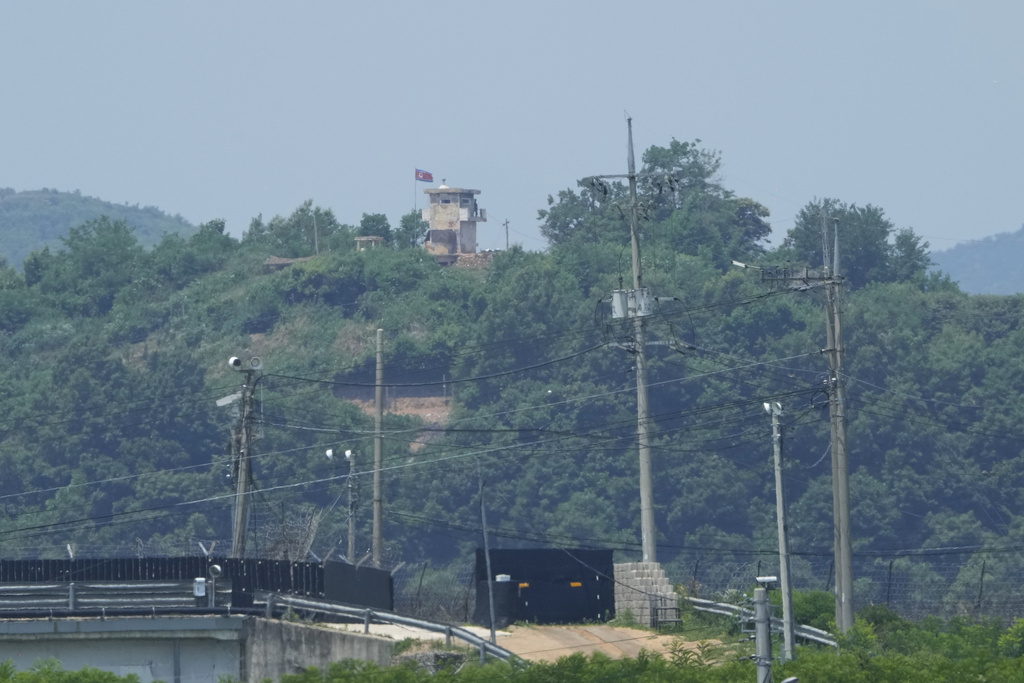 South Korea fires warning shots after North Korean soldiers accidentally cross border