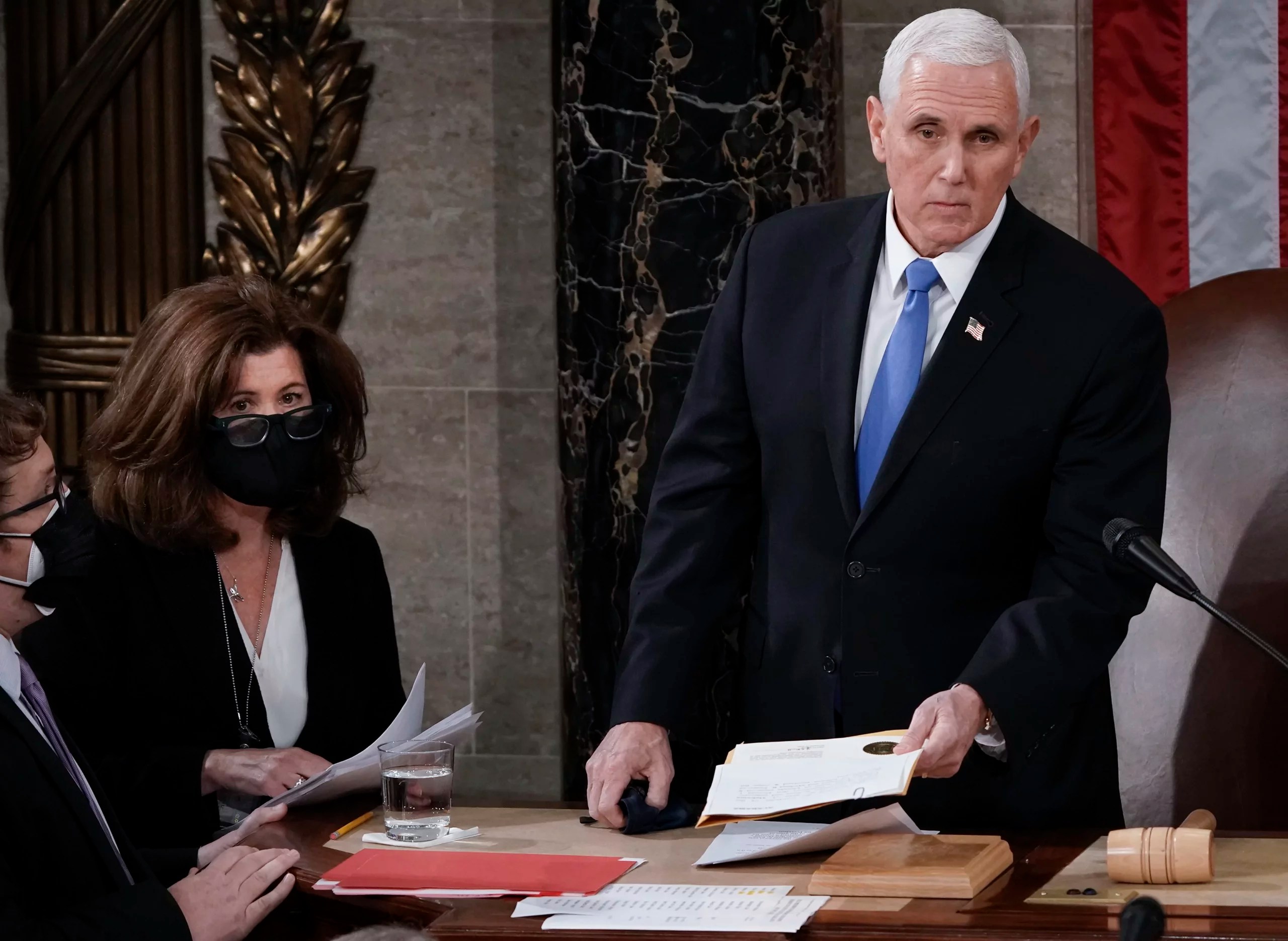 Trump flips 2020 electoral vote, leads in four forecasts