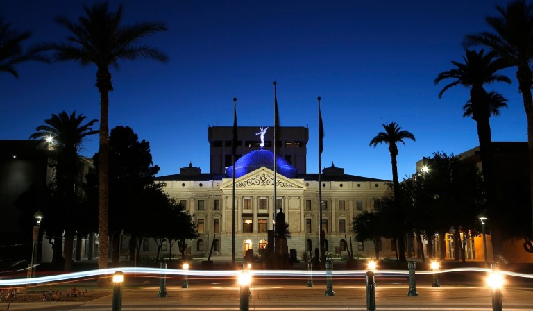 Judge scraps prevailing wage ordinances in two Arizona cities