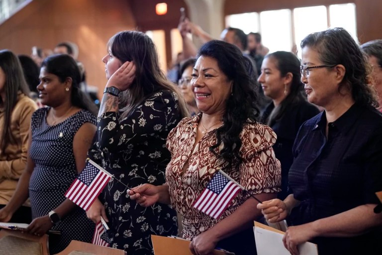 US to naturalize 11,000 new citizens over July Fourth holiday