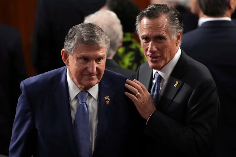 Joe Manchin to boost Republicans with donations