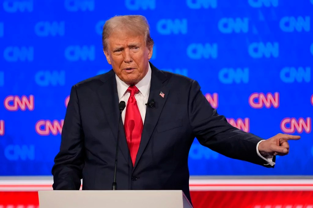 WATCH LIVE: Former President Donald Trump speaks in Chesapeake, Virginia