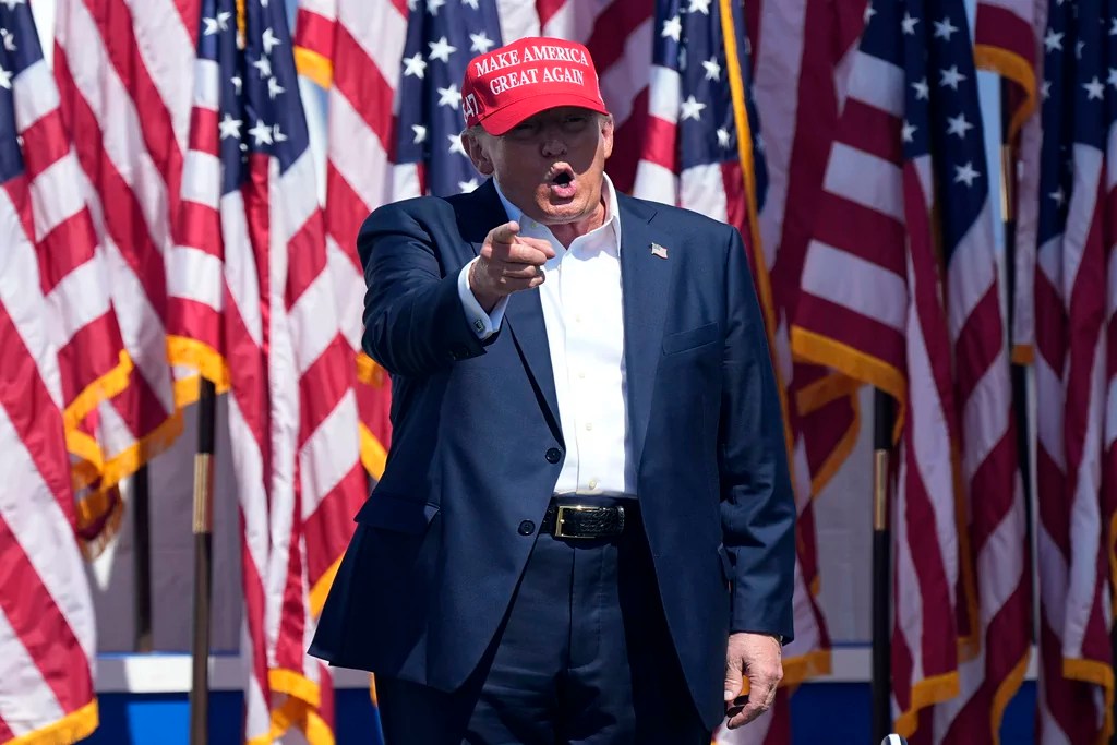 Back for more: Billionaire Trump defector makes his pick for president