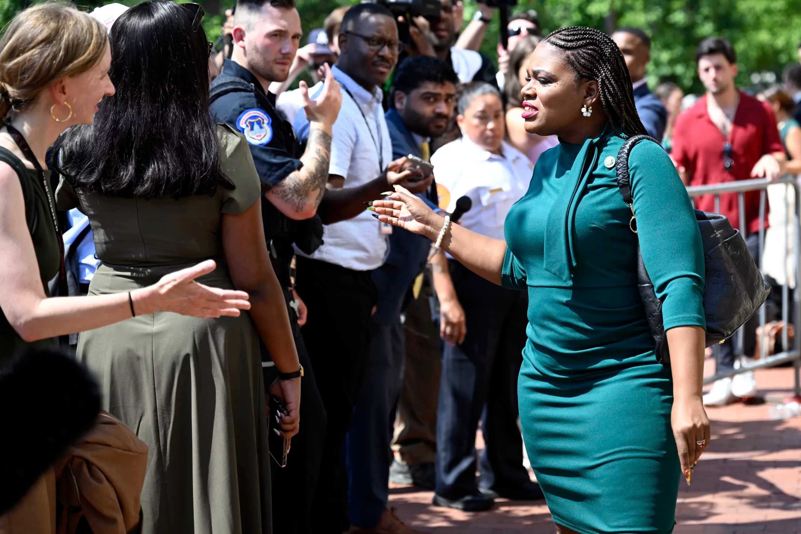 Cori Bush trails challenger a week ahead of House primary: Poll