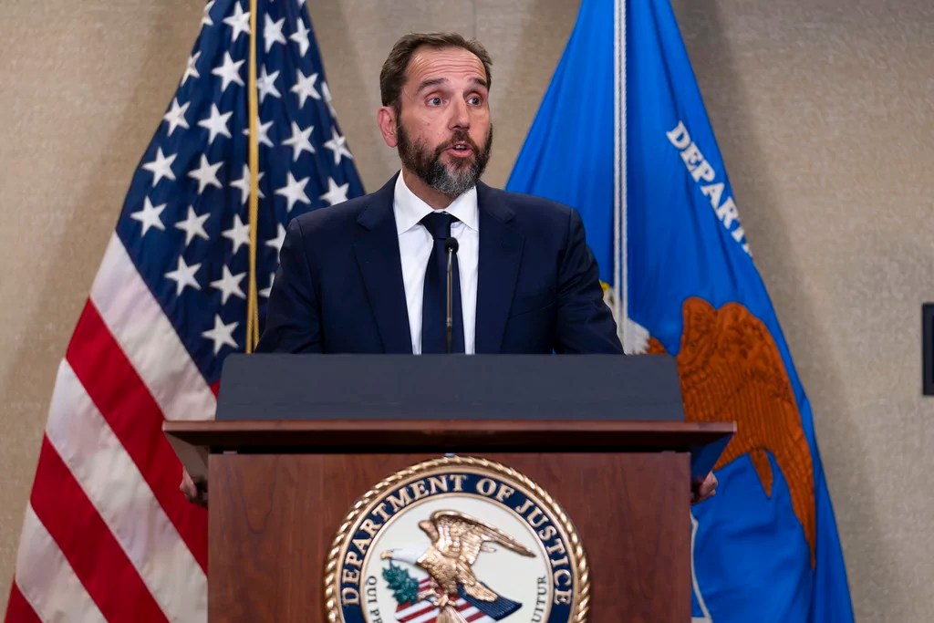 DOJ briefs House GOP on internal inquiry into Jack Smith misconduct allegations