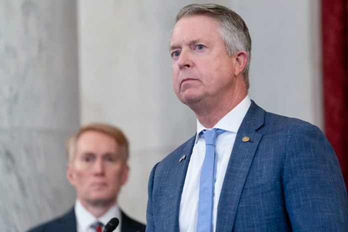 Senate Republicans push to remove risky virus research spending from DOD budget