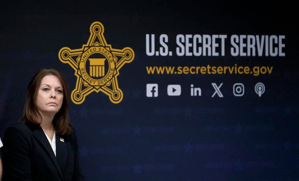 GOP calls mount for Secret Service director’s resignation