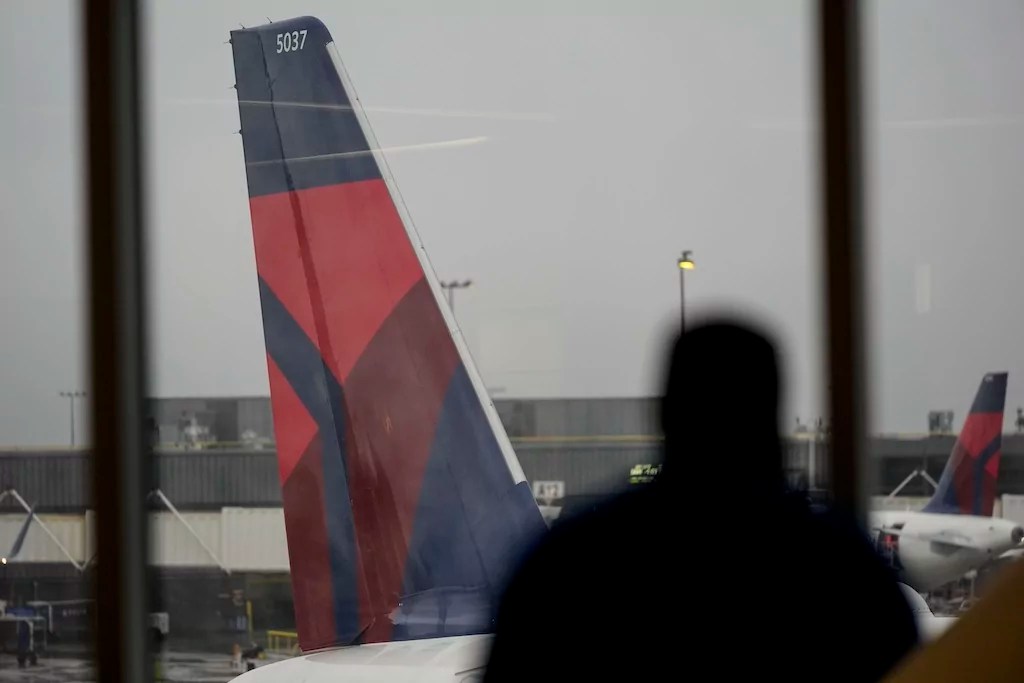 Microsoft outages cause delays for Delta, United, and American airlines worldwide