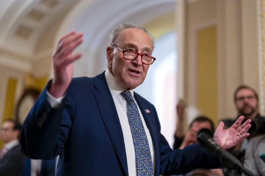 Schumer endorses Brian Schatz to succeed Durbin as Senate whip