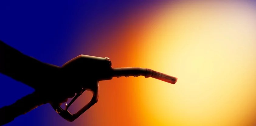 Gas prices: Another day of decreases at the pumps to end the work week