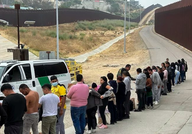 Sierra Leone man who allegedly smuggled ‘thousands’ of illegal immigrants over southern border indicted