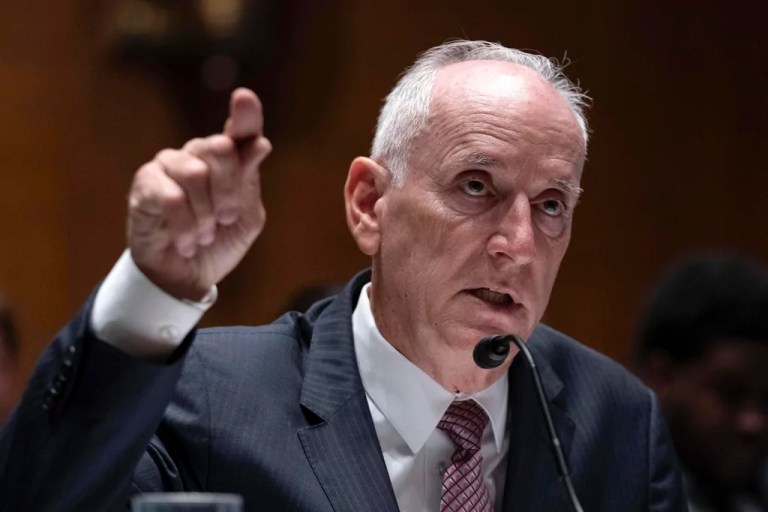 Maryland reveals Purple Line light-rail vehicle