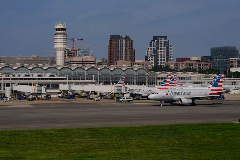 Reagan airport sees extreme traffic during busy travel week