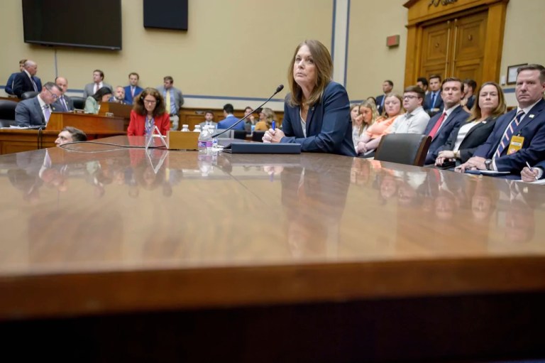 Senators want next Secret Service director to be Senate-confirmed