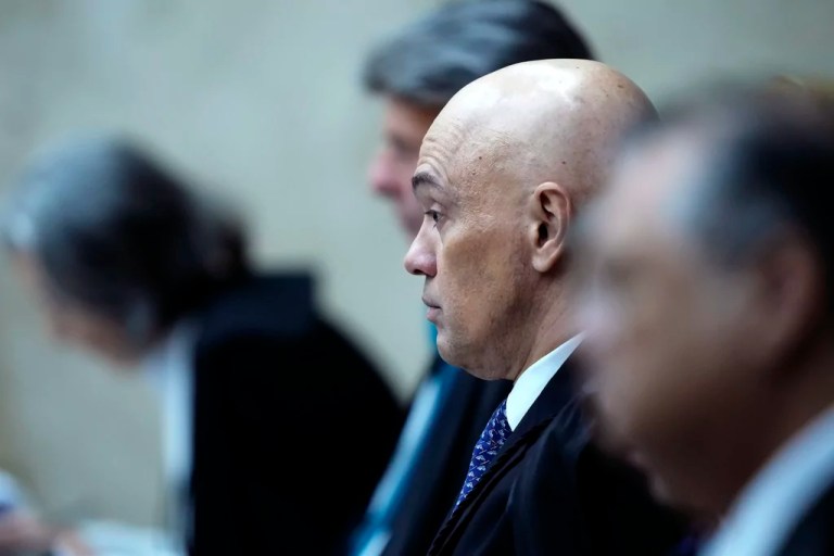 Musk’s X faces new fine to restore platform access in Brazil