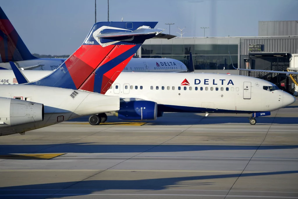 Delta passengers stuck for over a day on island in the Atlantic Ocean after engine issues