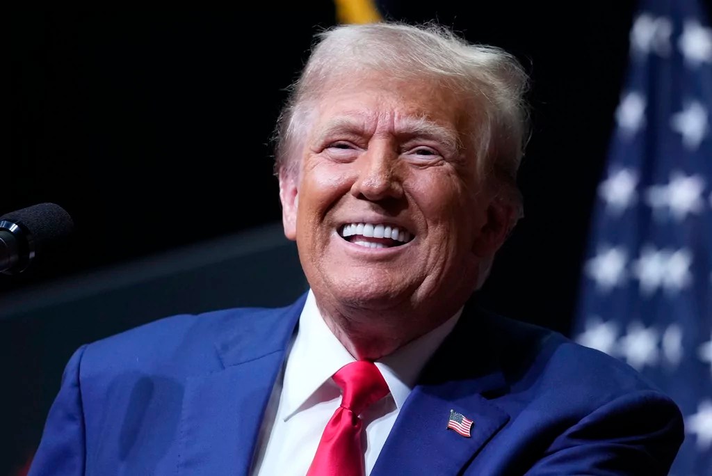 WATCH LIVE: Trump holds Arizona rally with Turning Point USA and surprise guest