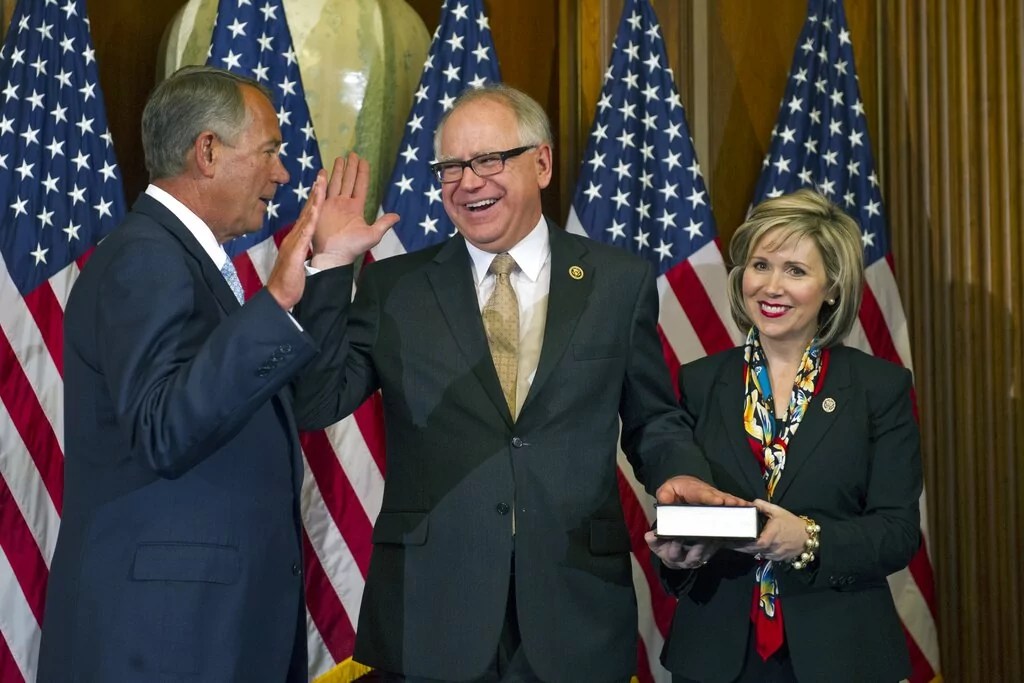 Who is Gwen Walz? What to know about the wife of Harris VP pick Tim Walz