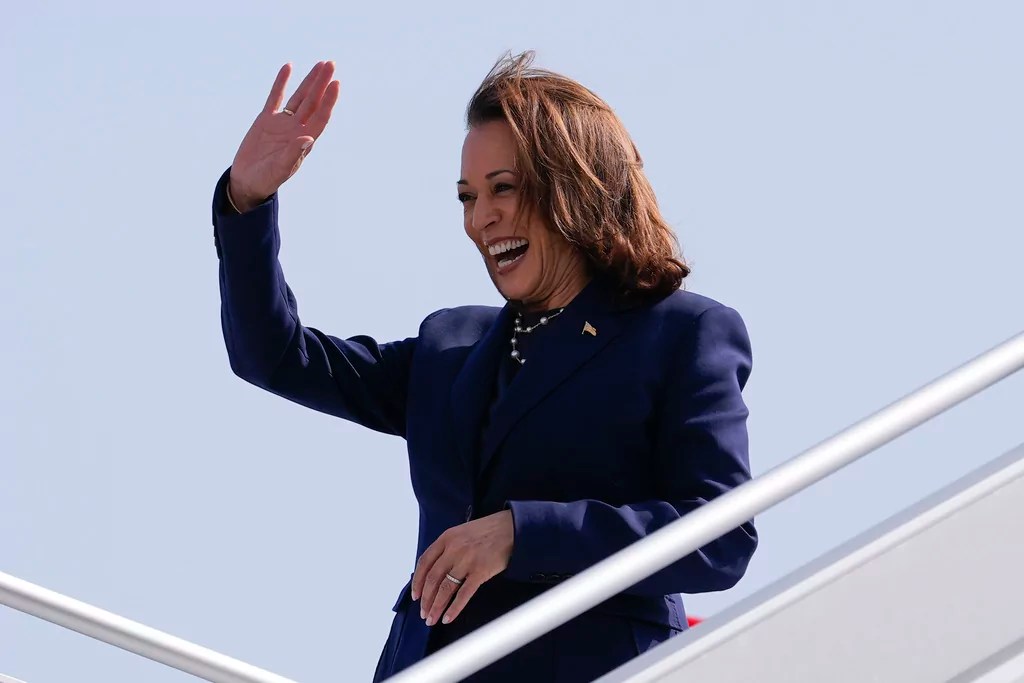 Harris tries to leverage momentum with GOP and battleground voter outreach