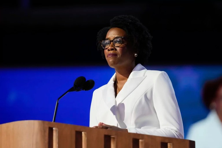 Lauren Underwood opts out of Illinois Senate race