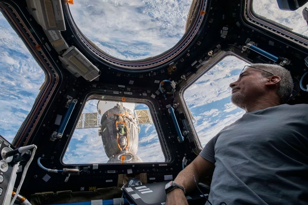 NASA contemplates sending SpaceX to rescue Starliner astronauts after Boeing failures