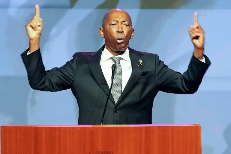 Former Houston mayor selected to replace Sheila Jackson Lee in race for House seat