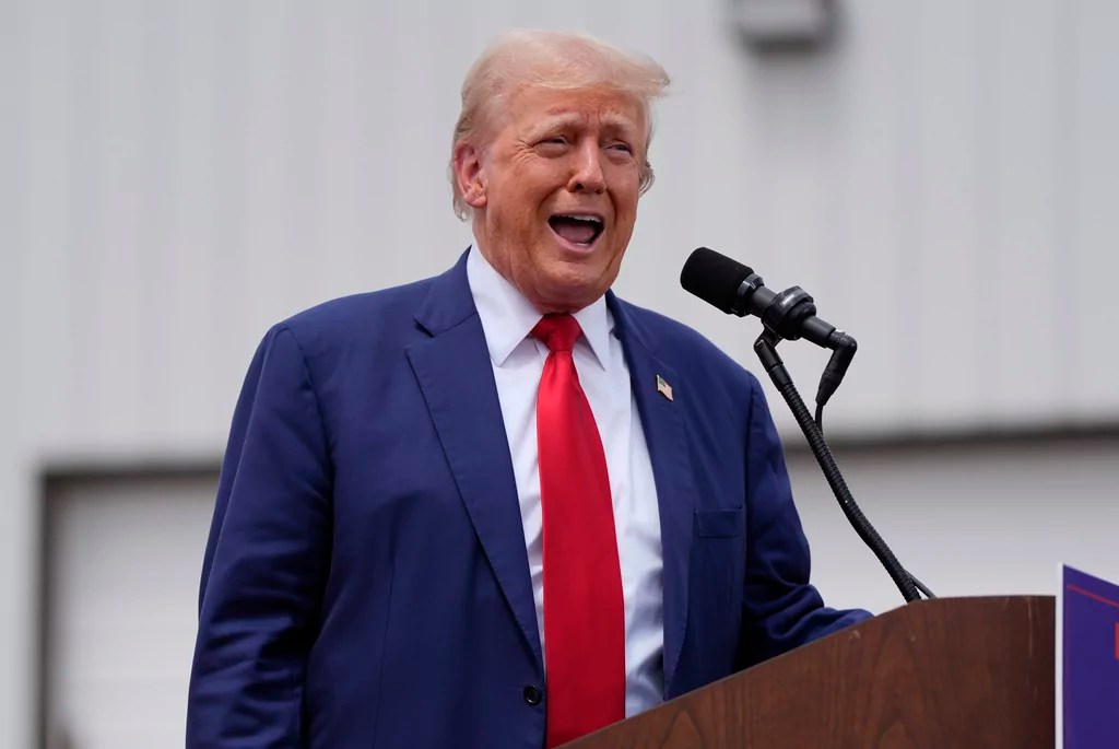 Trump mocks Republicans who tell him to ‘stick to policy’ after Obama gets ‘personal’