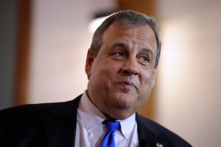 Chris Christie teases meager bet on 2024 race
