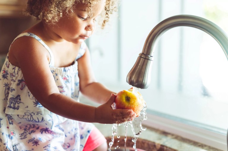 Fluoride in water linked to lower IQ in children: Government report