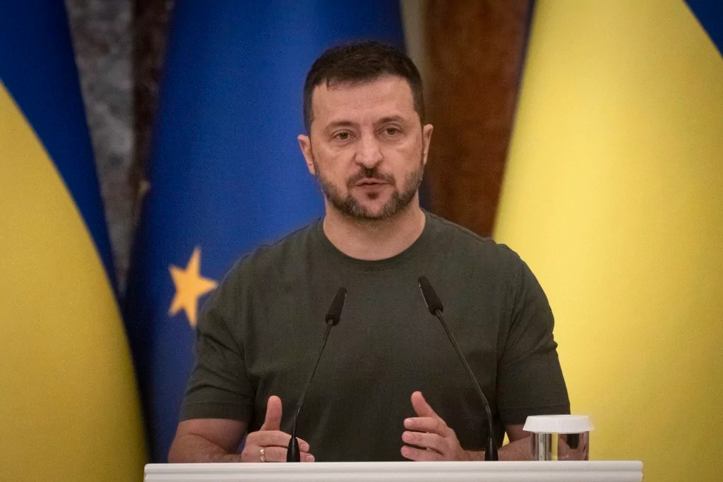 Trump adviser says regaining Crimea is off the table in Ukraine-Russia peace talks