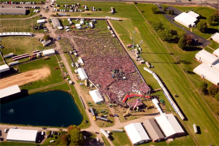 House Republican shares overhead footage of huge crowds ahead of Trump rally in Pennsylvania