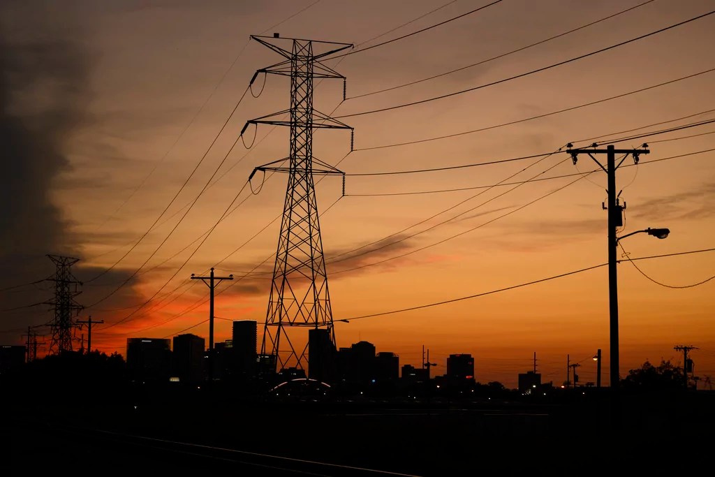 Pritzker blames power grid, Trump admin for expected price increase