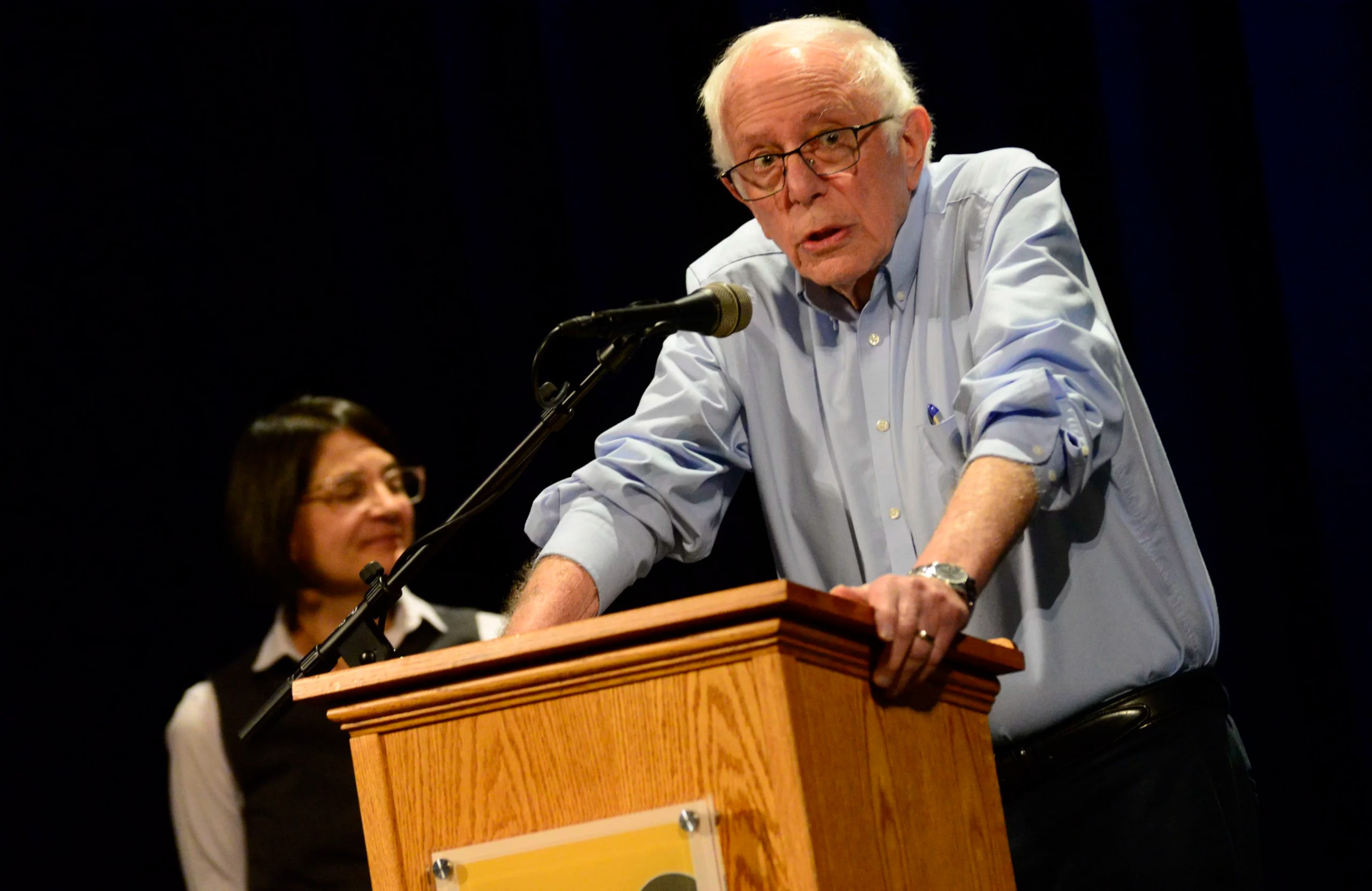 Sanders dodges answering if Democrats siding with Trump harm Harris