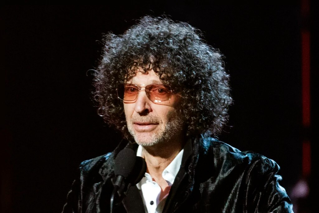 Howard Stern gushes over Harris in interview and laments SNL making fun of her