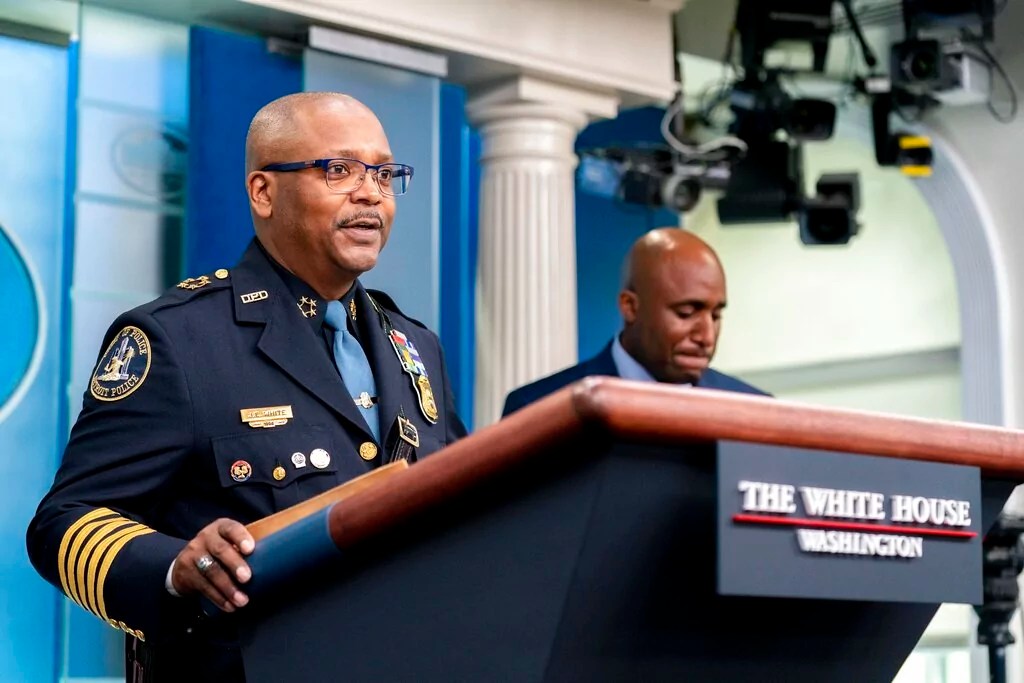 Off-duty Detroit police officer killed after shooting two fellow officers: ‘Horrible day’