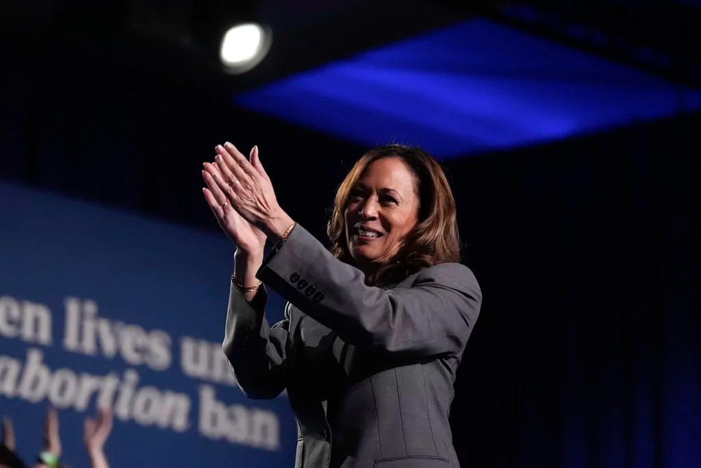 Thousands of sidelined Georgia voters reregister at Harris rally