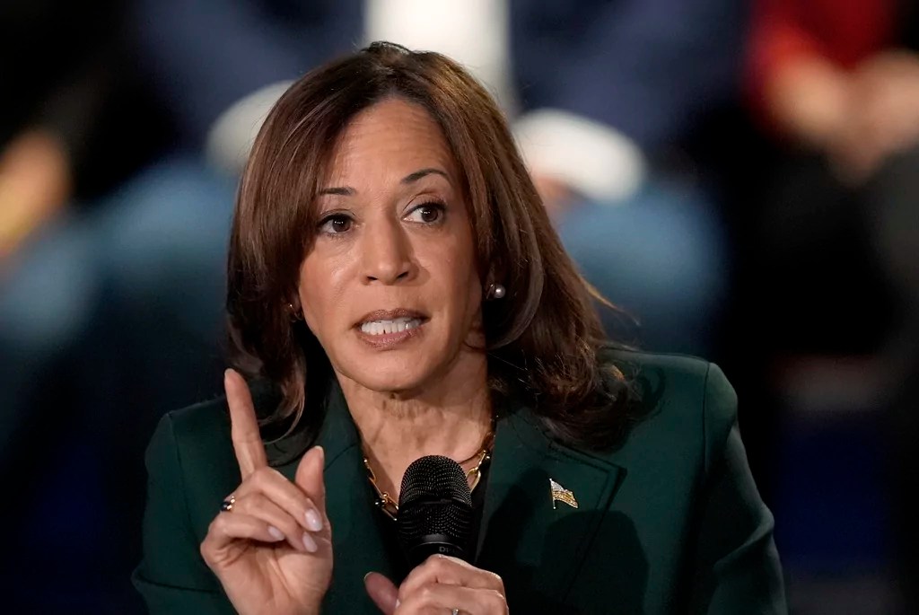 Harris pitches herself as ‘pragmatic capitalist’ in appeal to Latino voters