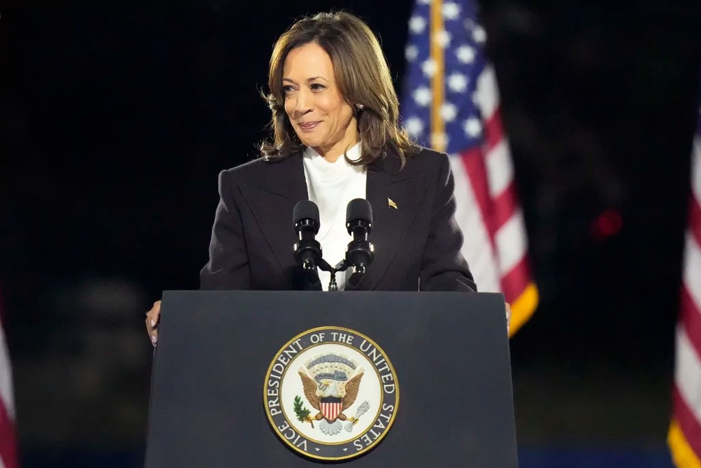 WATCH LIVE: Harris campaigns with musical stars in Madison, Wisconsin