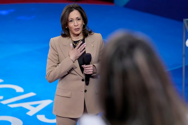 WATCH LIVE: Harris holds rally in Phoenix, Arizona