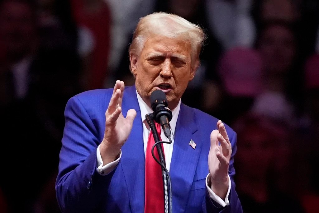 Trump thanks Democratic NYC Mayor Eric Adams