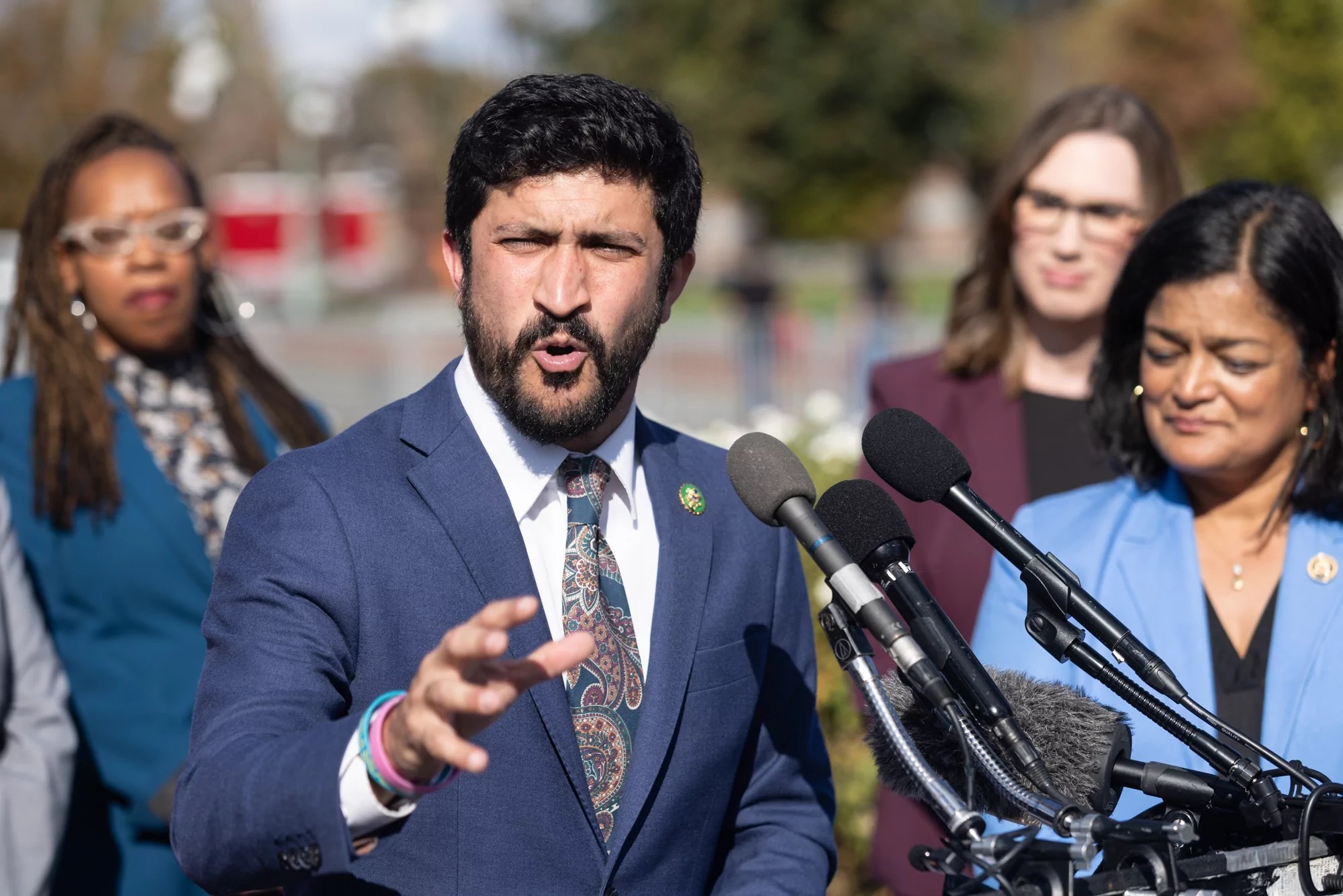 Democrats rebuke the Trump-backed redistricting map in Texas to cut out blue seats
